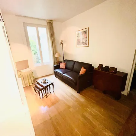 Raviere Apartmán *